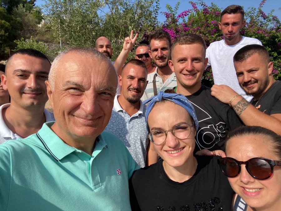 Meta: Në shtator, rinia gati të udhëheqë ndryshimin e madh që po afron