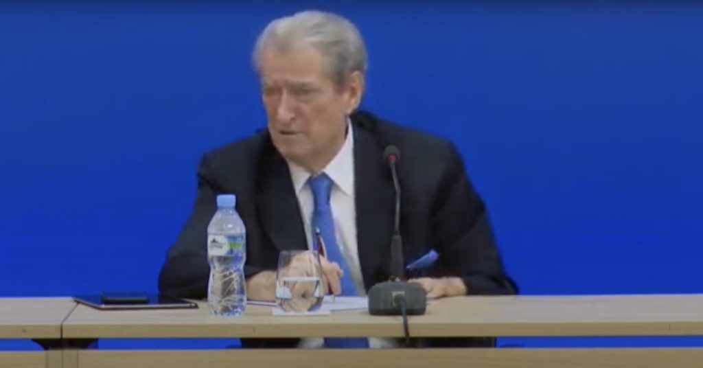 Berisha paralajmëron: Negociatat për inceneratorët i bëri me dyer të mbyllura! Rama i ka kohërat e numëruara