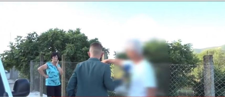 Banori i Gramshit: U dëmtova edhe unë me djalin, ndërhymë për t’i marrë çantën rusit