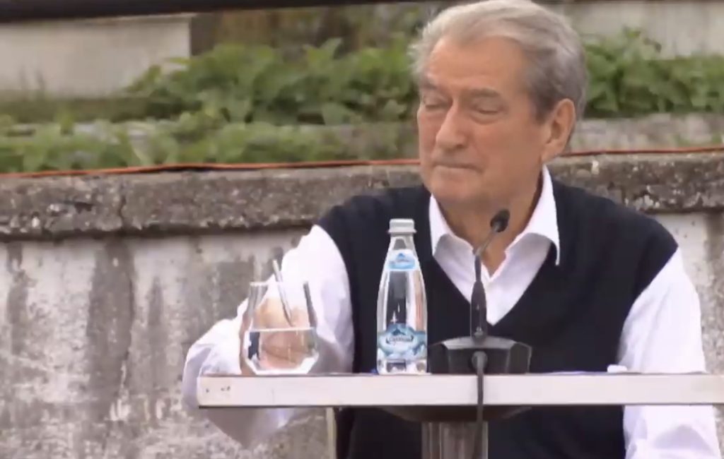 Berisha: Rama firmosi 420 mln euro dhe sot s’është në punë asnjë djegës!