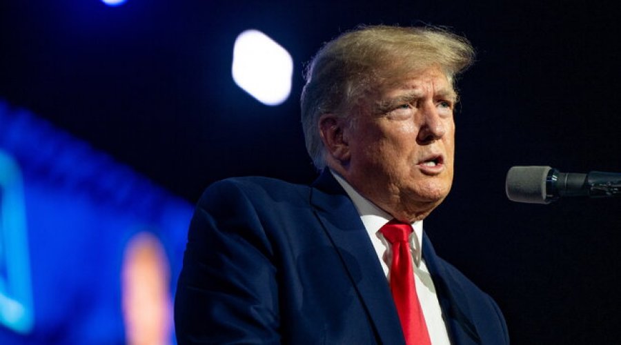 Trump  thirrje  FBI1së : Më  ktheni menjëherë  dokumentet  e  sekuestruara