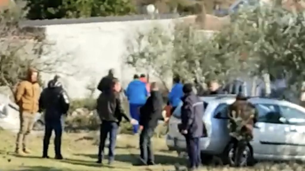 Ekzekutoi për gjakmarrje vëllanë e vrasësit të babait, kërkohet 8 vite burg për 17-vjeçarin!