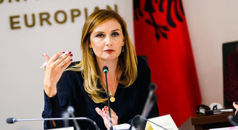 Rusia i dha PD 500 mijë dollarë/ Jorida Tabaku: Për këtë do flasë drejtësia! Personat që janë marrë me administrimin financiar…