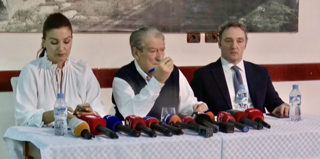 Berisha: Treni nuk ndalet! Këto protesta kanë një mision edhe më të madh se në vitin 1991