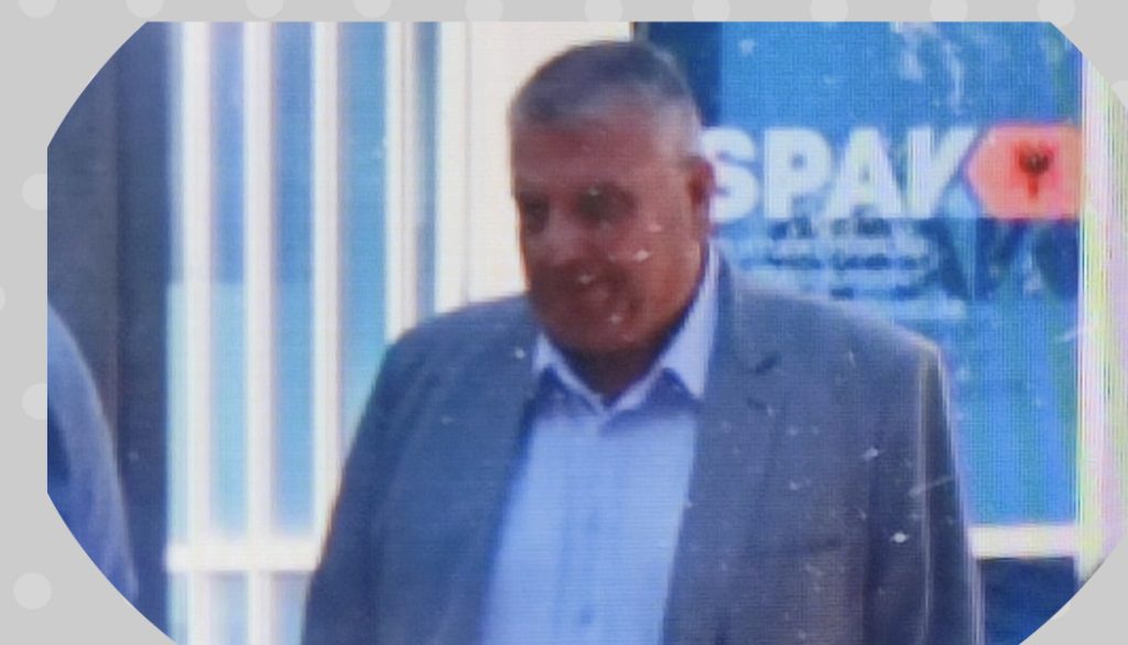 FOTO/ Deputeti i Partisë  Demokratike paraqitet në SPAK