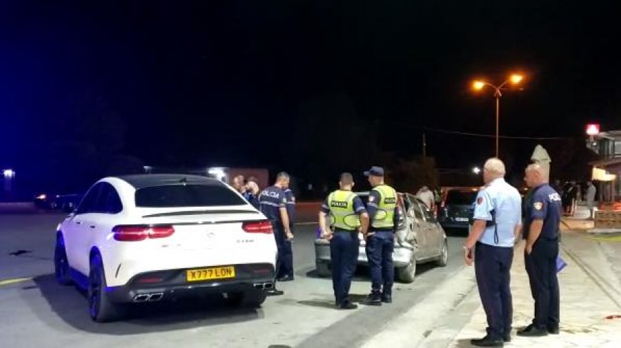 Aksidenti në Berat, Benzi përplas 3 persona në anë të rrugës