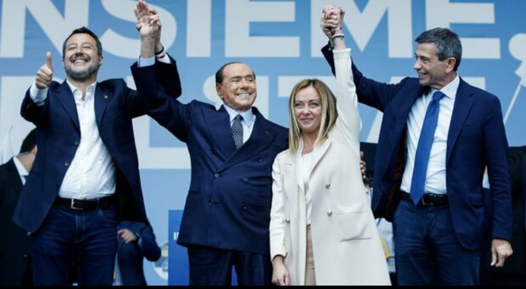 Kush i fiton zgjedhjet në Itali?