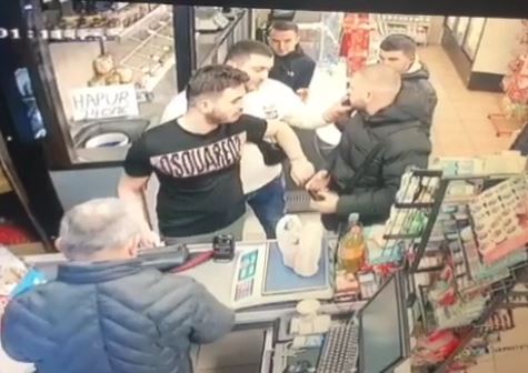 I lehtësohet akuza ish-policit që vrau të riun për radhën në market, familjarët: Po nxitet gjakmarrja