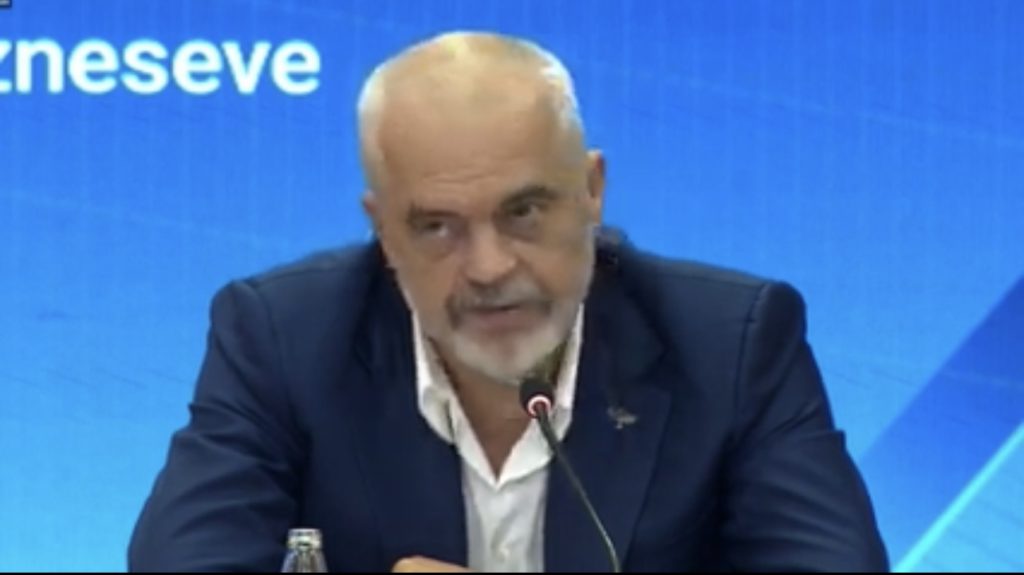 Rama “fut duart” te Dhomat e Tregtisë: Do ndryshojmë legjislacionin