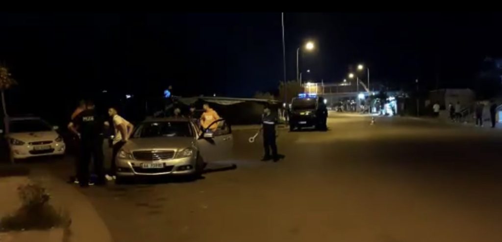 Fushë Krujë/ FNSH blindon rrugët, kontrolle për persona në kërkim