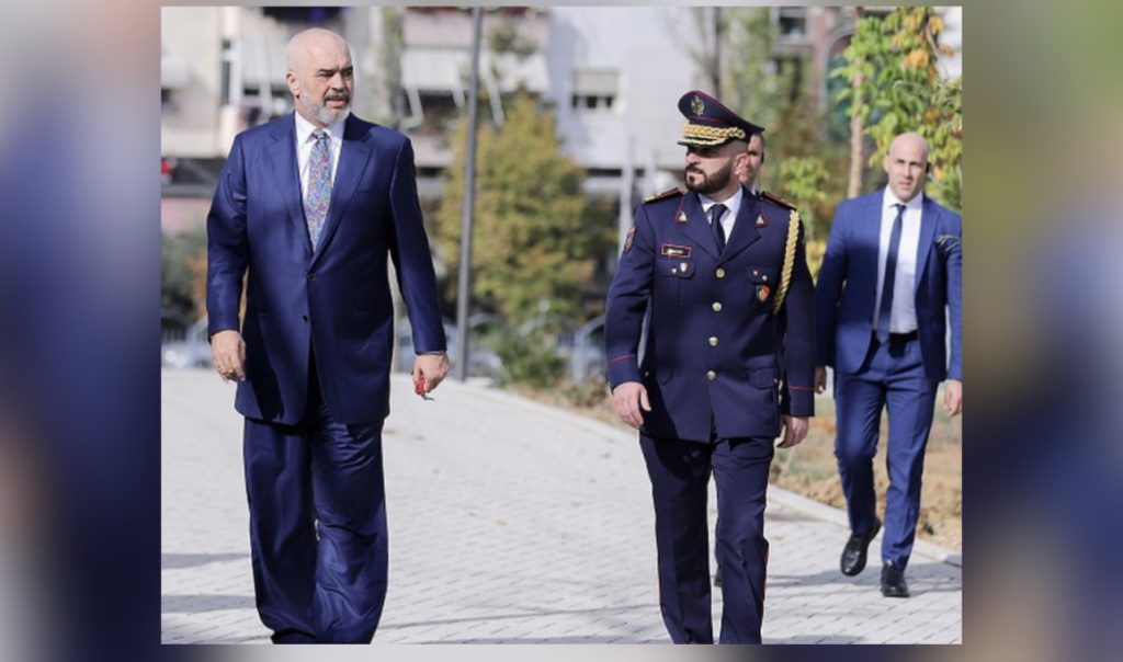 Të gjithë fajin e ka  Nano !