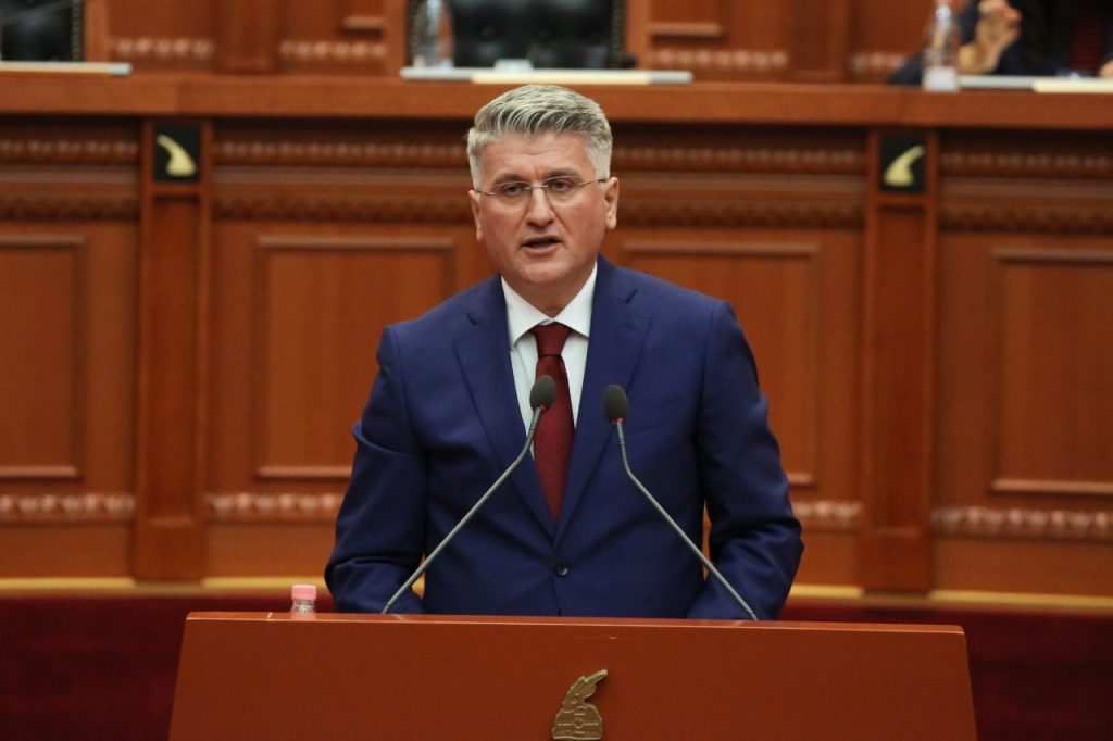 Gjekmarkaj zbulon detaje nga takimi me zyrtarin e Bundestagut: Po studion nëse ka hapësira bashkëpunimi!