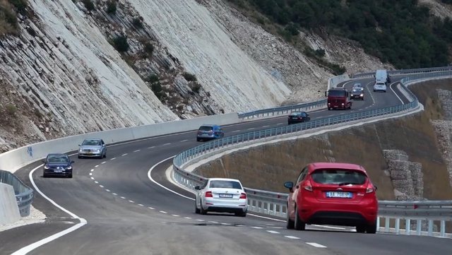 Ish-drejtoresha e tenderave në ARRSH  merret  e pandehur nga SPAK