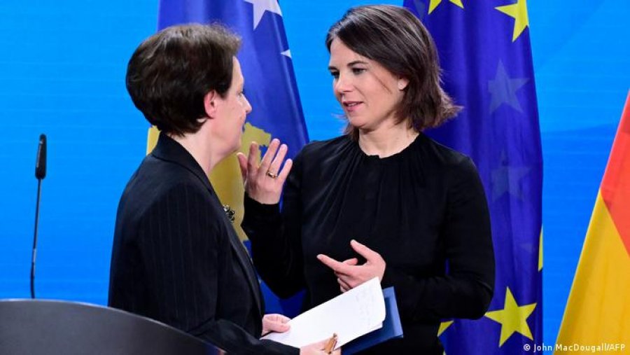 Ministrja gjermane Baerbock: Serbia nuk mund të hyjë në BE, pa njohur Kosovën