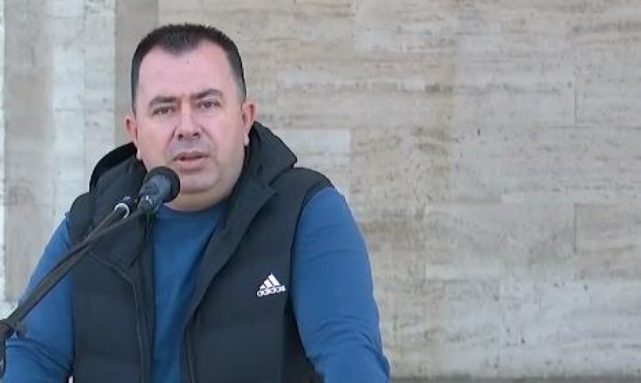 Protesta/ Pedagogu : Ramën nuk do ta zinte gjumi derisa të plotēsonte kërkesat tona
