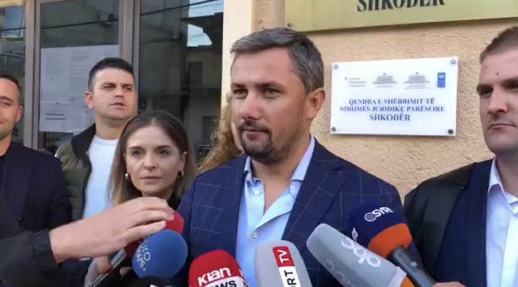 U kapën në ‘shtëpi bari’ në Shkodër, Gjykata liron 11 gratë e arrestuara