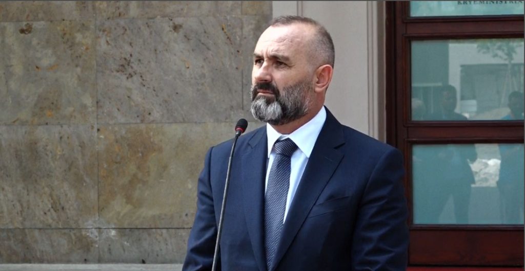 Ligji për informimin publik, Manja propozon uljen e gjobave për nëpunësit që nuk japin informacion: E kanë rrogën më të vogël se penaliteti