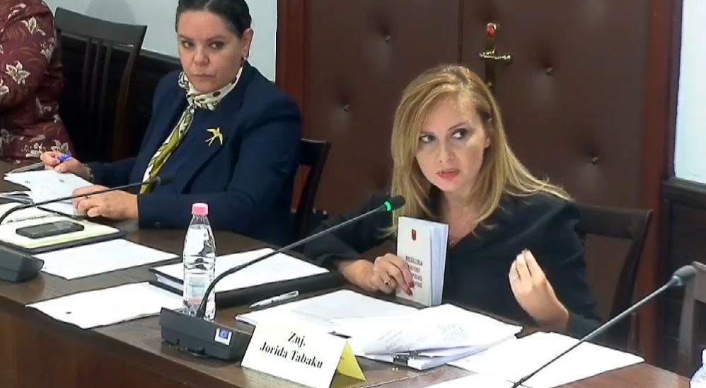 Tabaku në Komisionin e Ekonomisë: S’e kemi paketën e plotë fiskale në asnjë fletë