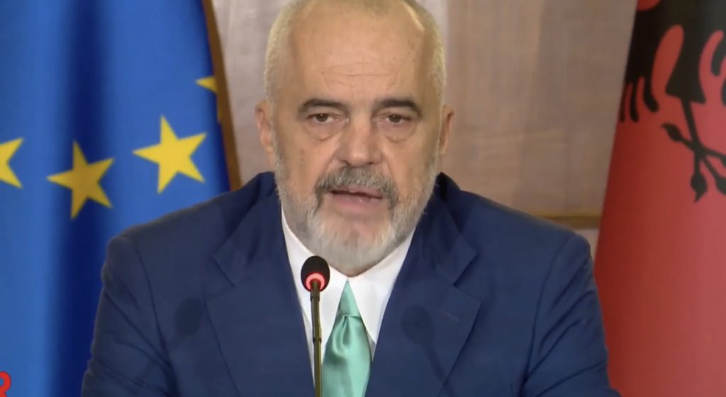 Kullat dhe katet pa leje/ : Mua s’më kap askush dot me para, nuk përkulem unë për ta marrë lekun