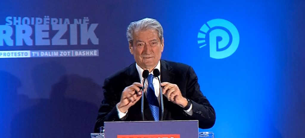 Berisha: Miting i jashtëzakonshëm, cunam i lirisë së shqiptarëve! Ky vend do të ndryshojë…