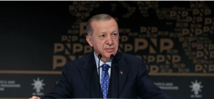Shefat e Inteligjencës së SHBA dhe Rusisë u takuan në Turqi, Erdogan: Asnjëra palë nuk do përdorë armë bërthamore