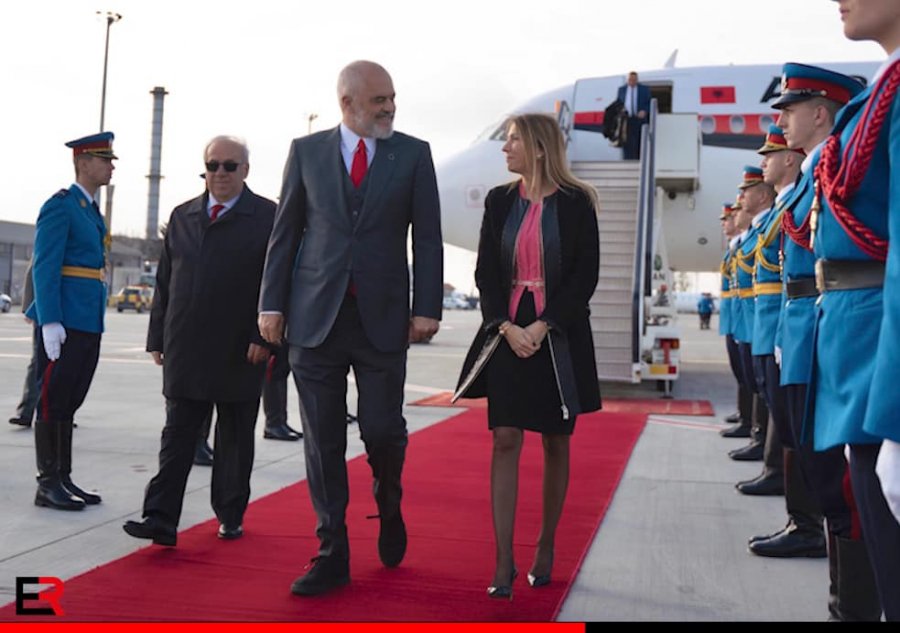 Me  avionin personal , Rama shkon për një seminar në Beograd