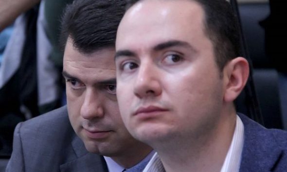 Deputeti Salianji kritik me grupin e Alibeajt : Po shkon pas interesave personale, pas tyre fshihet Lul Basha