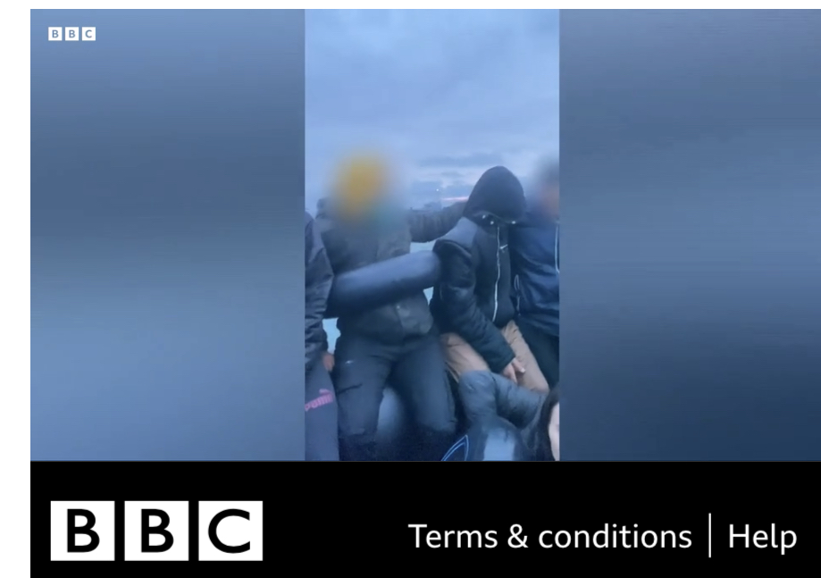BBC reportazh në Tiranë/Rrëfehet shqiptari që u dëbua nga Anglia: Ishte terror i paimagjinueshëm!