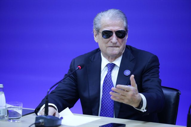 Berisha mbledh kandidatët që fituan Primaret për zgjedhjet e 14 majit