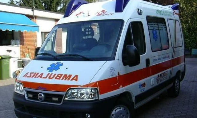 Tiranë, përfundojnë në spital dy persona