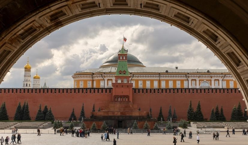 Sondazhi/ Rusët braktisin Putinin, bie mbështetja popullore për luftën!