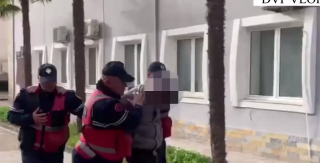 VLORË /  Policia e arreston pas 1 viti,Zeneli qëlloi me armë mjetin e autorëve