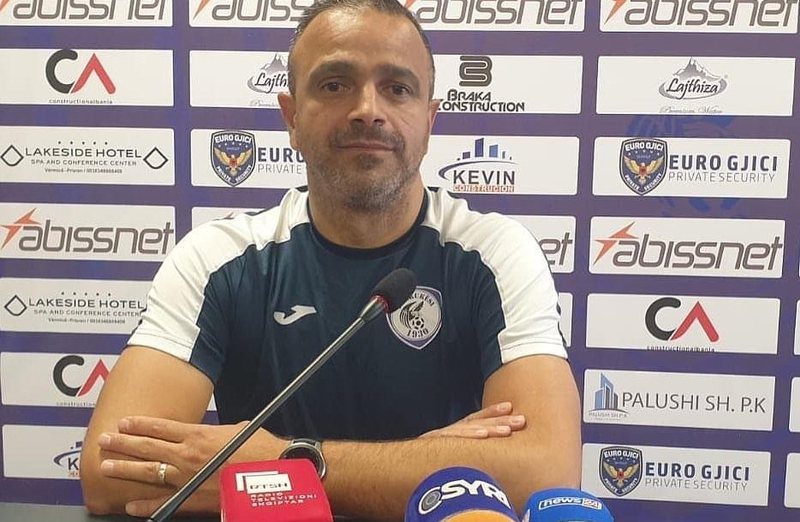 Humbja me Teutën/Kukësi shkarkon nga detyra e trajnerit Enkeleid Dobin
