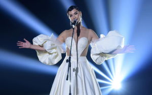 Mariza Ikonomi : Do të bëj një këngë për baballarët