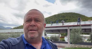 Luca tregon “formulën e suksesit”: Si u bëra milioner…