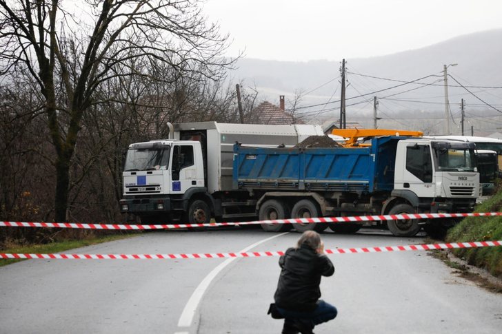 Serbia vendos ushtrinë në “gatishmëri të lartë”