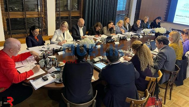 Rama vjon edhe sot diskutimi maratonë me ministrat