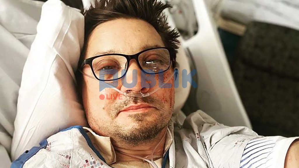 Aktori Jeremy Renner publikon foton e parë pas aksidentit