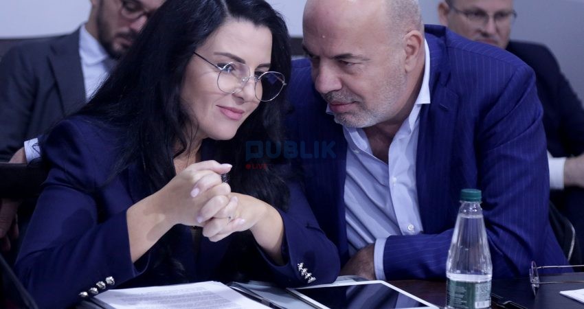 Balluku për drejtorin e OSHEE Adrian Çela: Nuk është i pazëvendësueshëm!