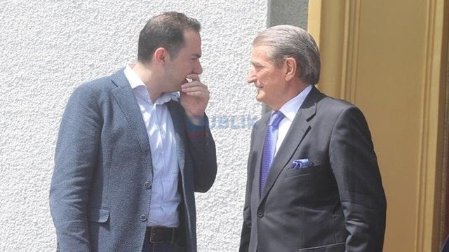 Berisha mbështet  Salianjin për tu bërë kryetar grupi i PD