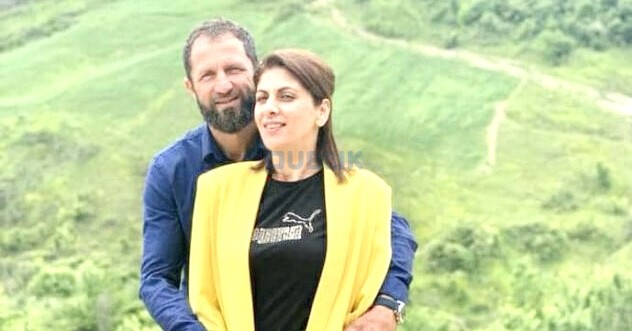 Humbi bashkëshorten në moshë të re, postim prekës i futbollistit të njohur: Më copëtove zemrën