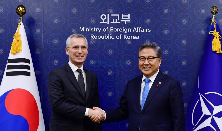 Stoltenberg vizita në Seul dhe Tokio për forcimin e bashkëpunimit NATO-Azi