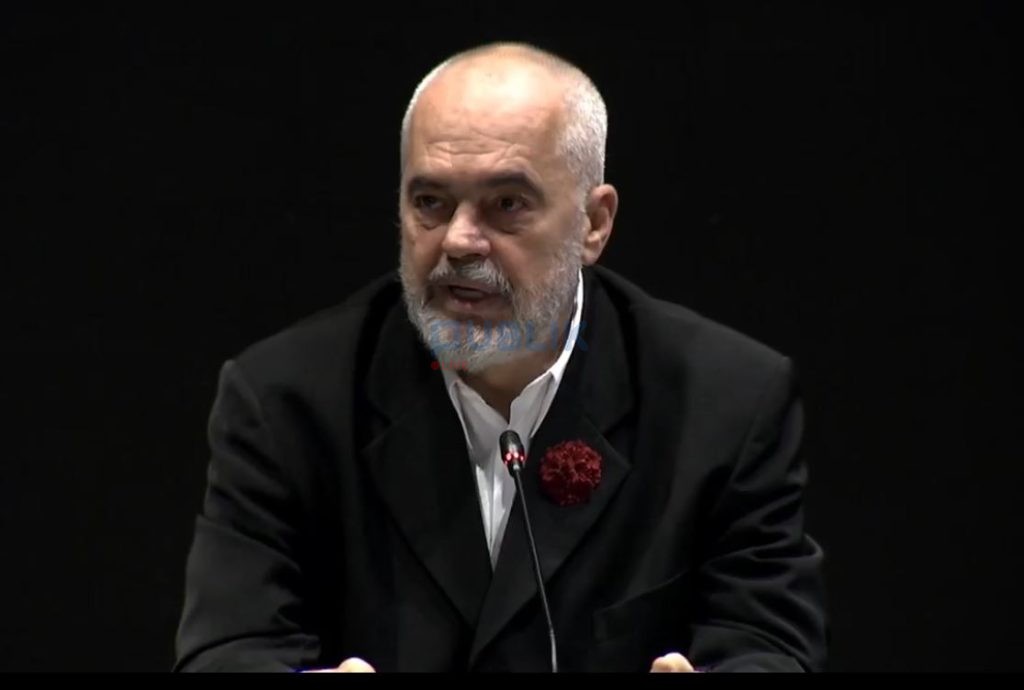 14 maji/ Rama prej disa orësh në takim me drejtues politikë të qarqeve