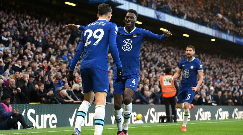 Chelsea i  rikthehet  fitores
