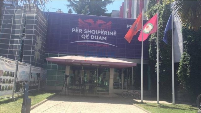 Socialistët kërkojnë përjashtimin e Berishës dhe 4 deputetëve të PD-së nga Kuvendi