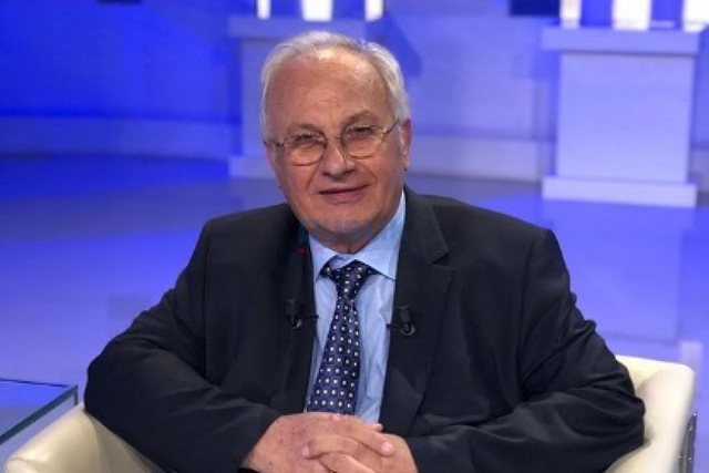 Mjekësia në zi/ Ndahet nga jeta doktori i njohur, Isuf Kalo