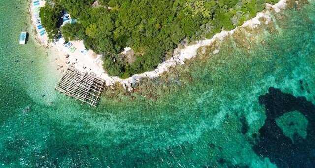 Gazeta belge “Le Soir” fton pushuesit: Vizitoni Shqipërinë ose ndryshe “Maldivet e Europës”