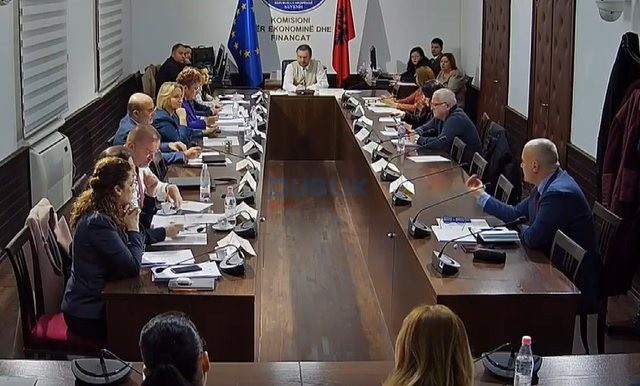 Arrestimi i  Gjokutaj deputetët e opozitës këkojnë ministren në  në Komisionin e Ekonomisë