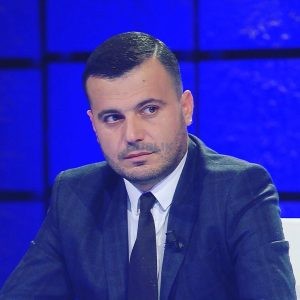 Progres…, por në keqqeverisje