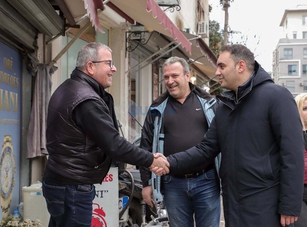 Këlliçi, në terren  për problematikat e Tiranës